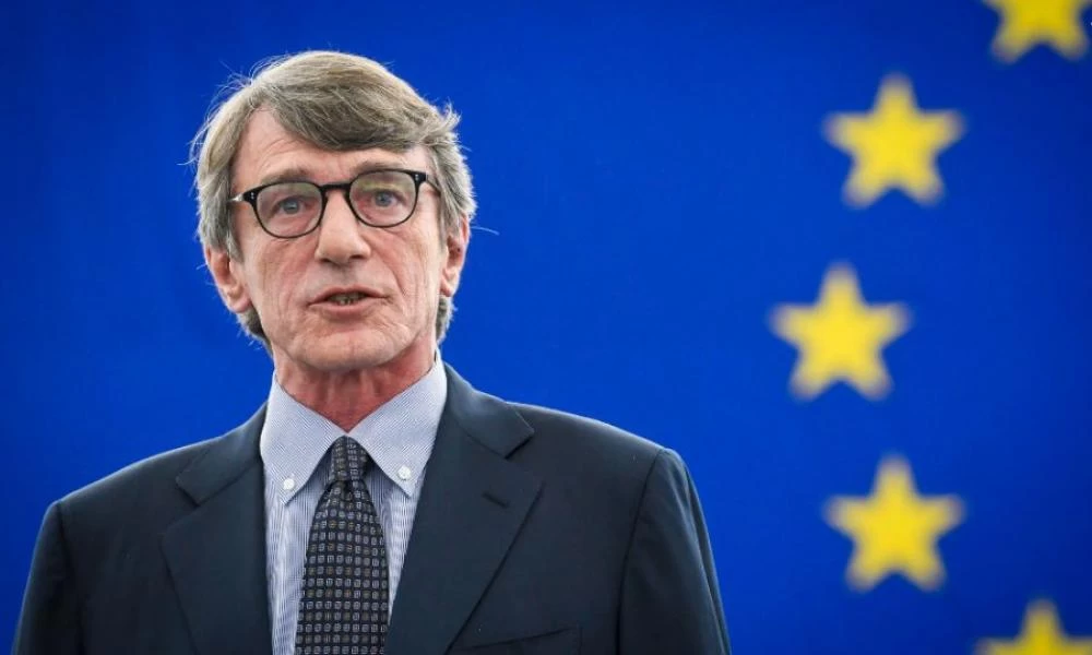 Σε καραντίνα ο Σασόλι μετά από επαφή με κρούσμα